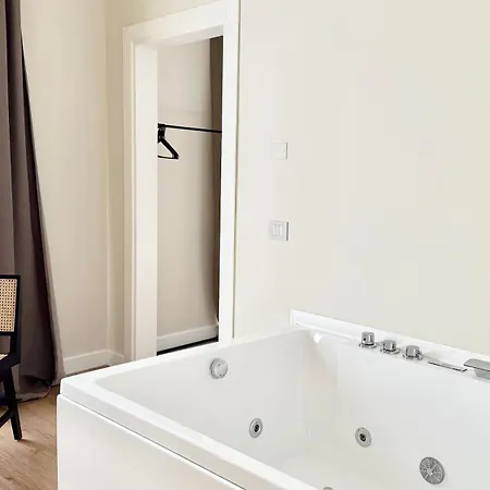 Bayab Charming - Corso Garibaldi
